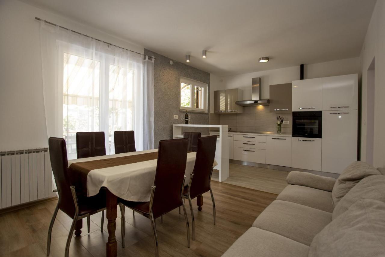 With A Parking Space - 20535 Apartman