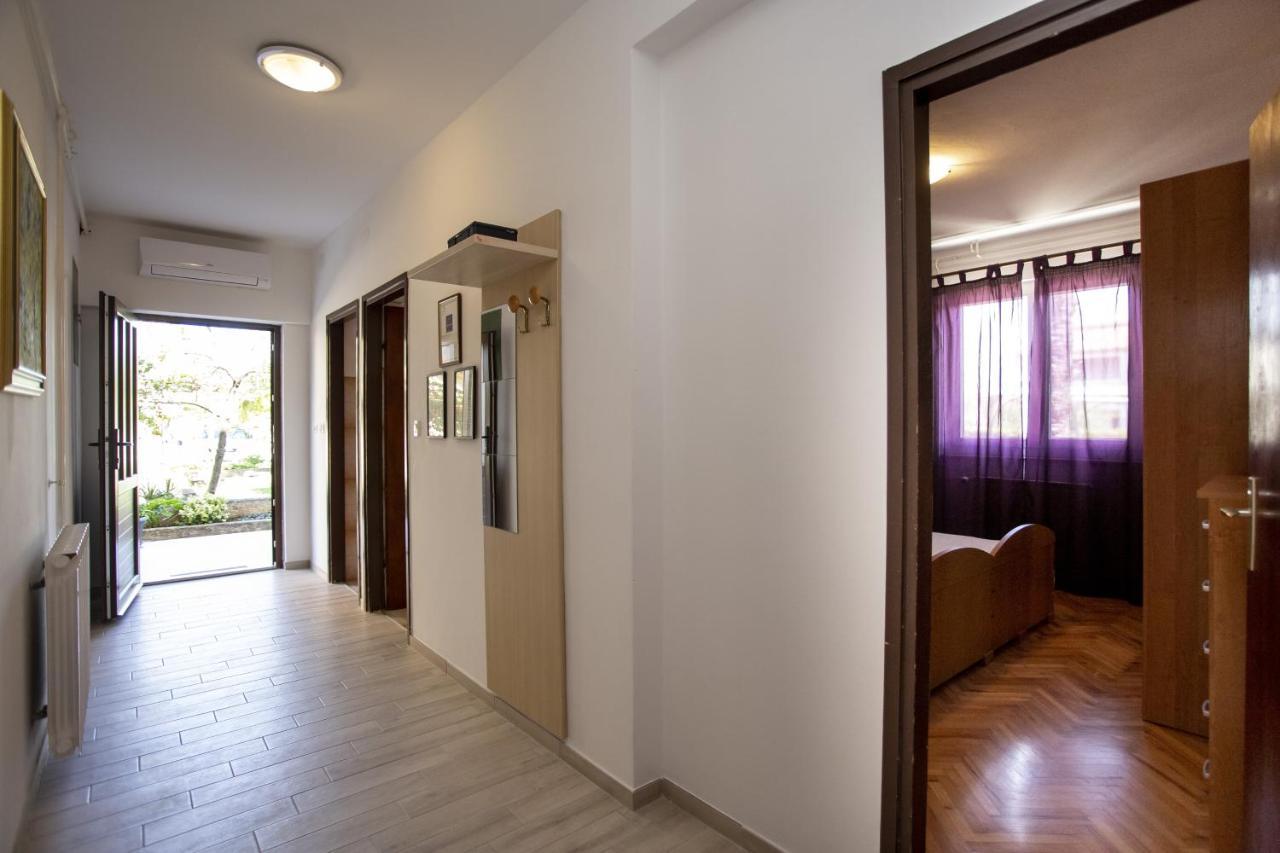 With A Parking Space - 20535 Apartment Rovinj